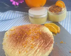 Step <p>Añadimos el queso mascarpone y una cucharada de piel de naranja rallada y mezclamos 30 seg/vel.3. Retiramos la mariposa.</p><p>En la imagen os muestro el resultado final en porción individual y para compartir,</p> illustration