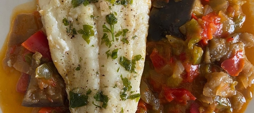 MENÚ COMPLET: Samfaina, bacallà, "opcional: coulants de xocolata i vasets de poma amb canyella" (veure víedo)