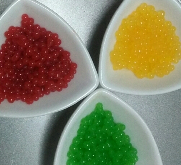 ESFERIFICACIONES DE FRUTA CON AGAR-AGAR (IMITACION DE CAVIAR)