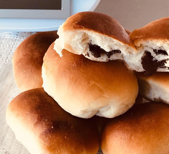 Panets de llet farcits de xocolata, fets amb Thermomix® Bellpuig-Lleida